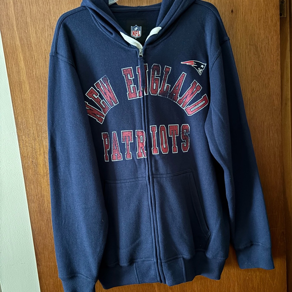 NE Patriots Full-zip Hoodie - Picture 3 of 5